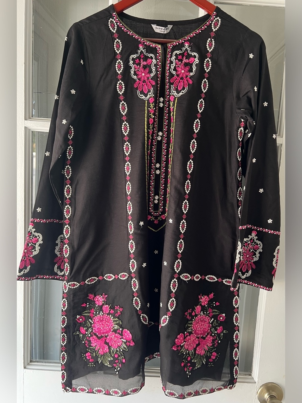 Pakistani Embroidered Cotton shirt beautiful silky border.size medium